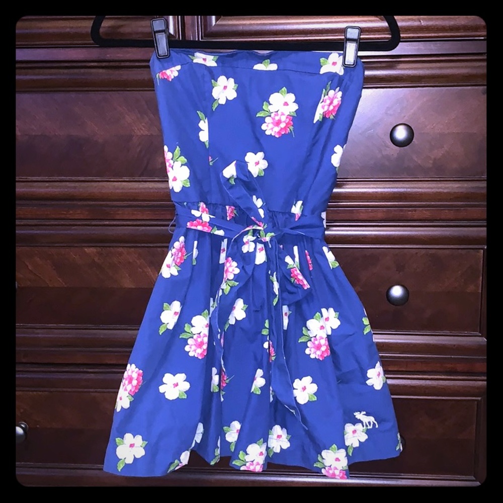 Abercrombie and Fitch Strapless Fit & Flare